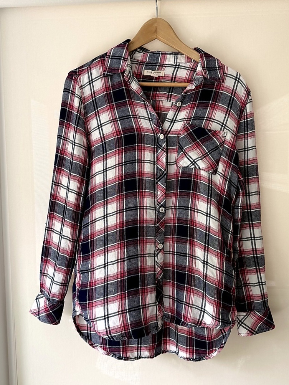 BeachLunchLounge Plaid Button Front Shirt XS Pink Navy White Rayon